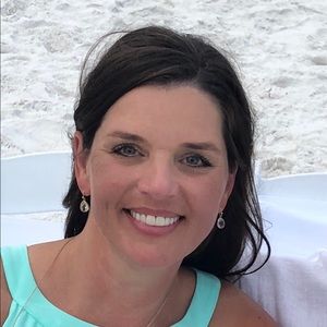 Meet your Posher, Angie